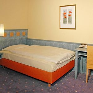 Pokój z łóżkiem king-size